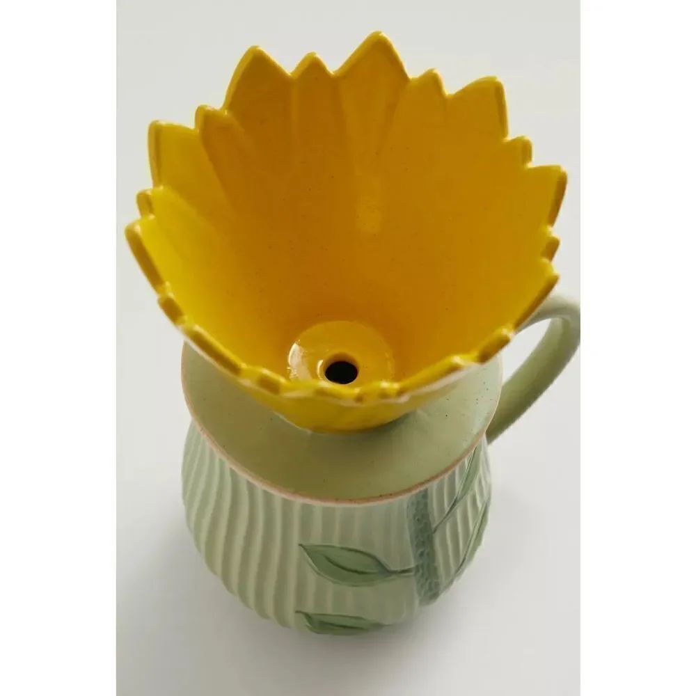 Sunflower Shaped Pour Over Coffee Dripper and Mug Set - Picture 3 of 8